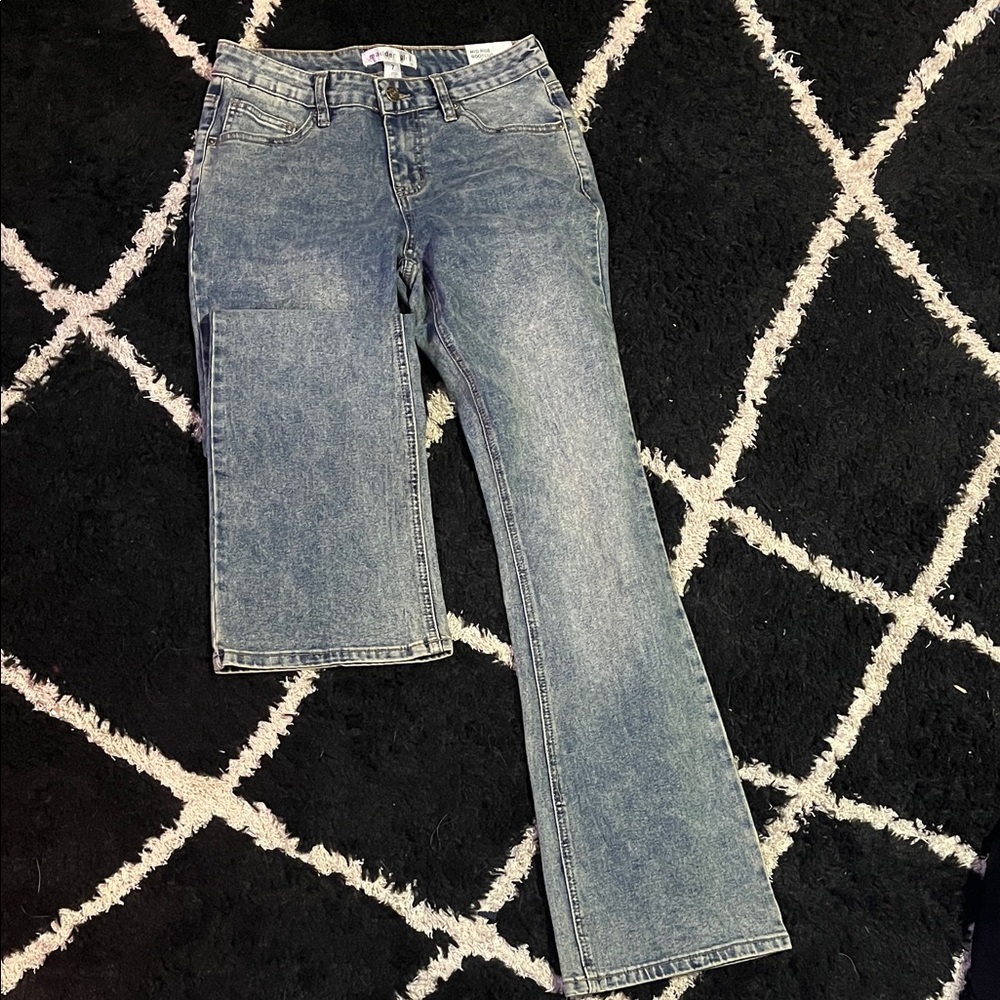 Madden Girl Light Blue Straight Leg Jeans